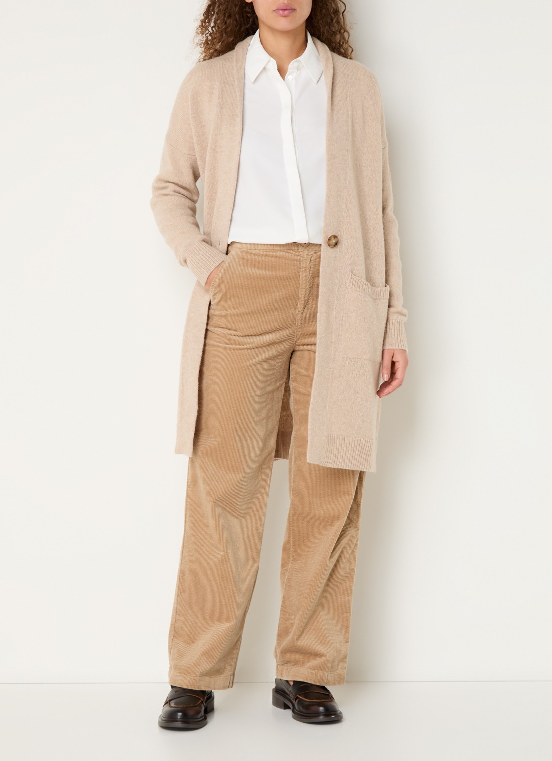 Benetton High waist straight fit broek van corduroy met steekzakken - voorkant 3 camel