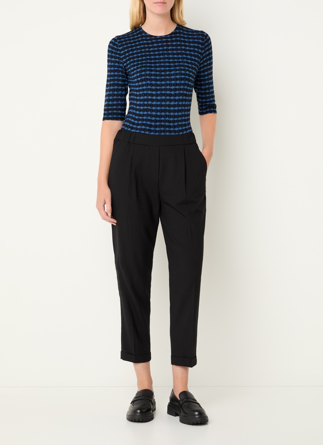 Benetton High waist tapered fit cropped broek met steekzakken - voorkant 4 zwart