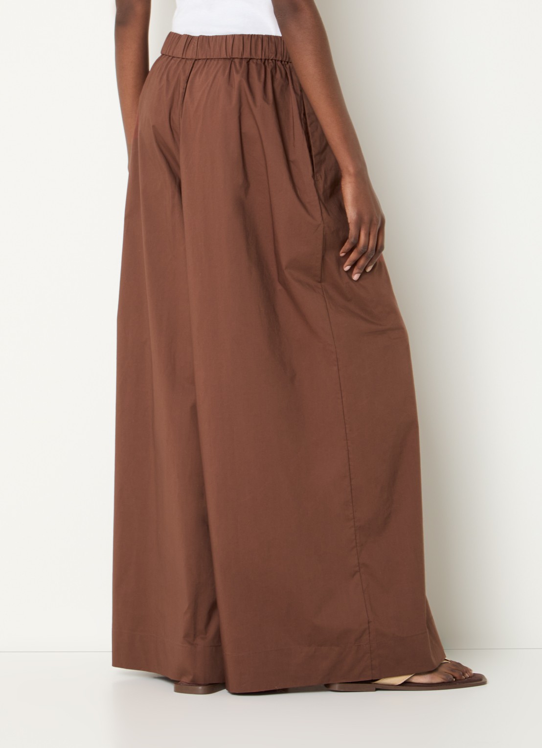 Benetton High waist wide fit broek met steekzakken - achterkant 4 bruin
