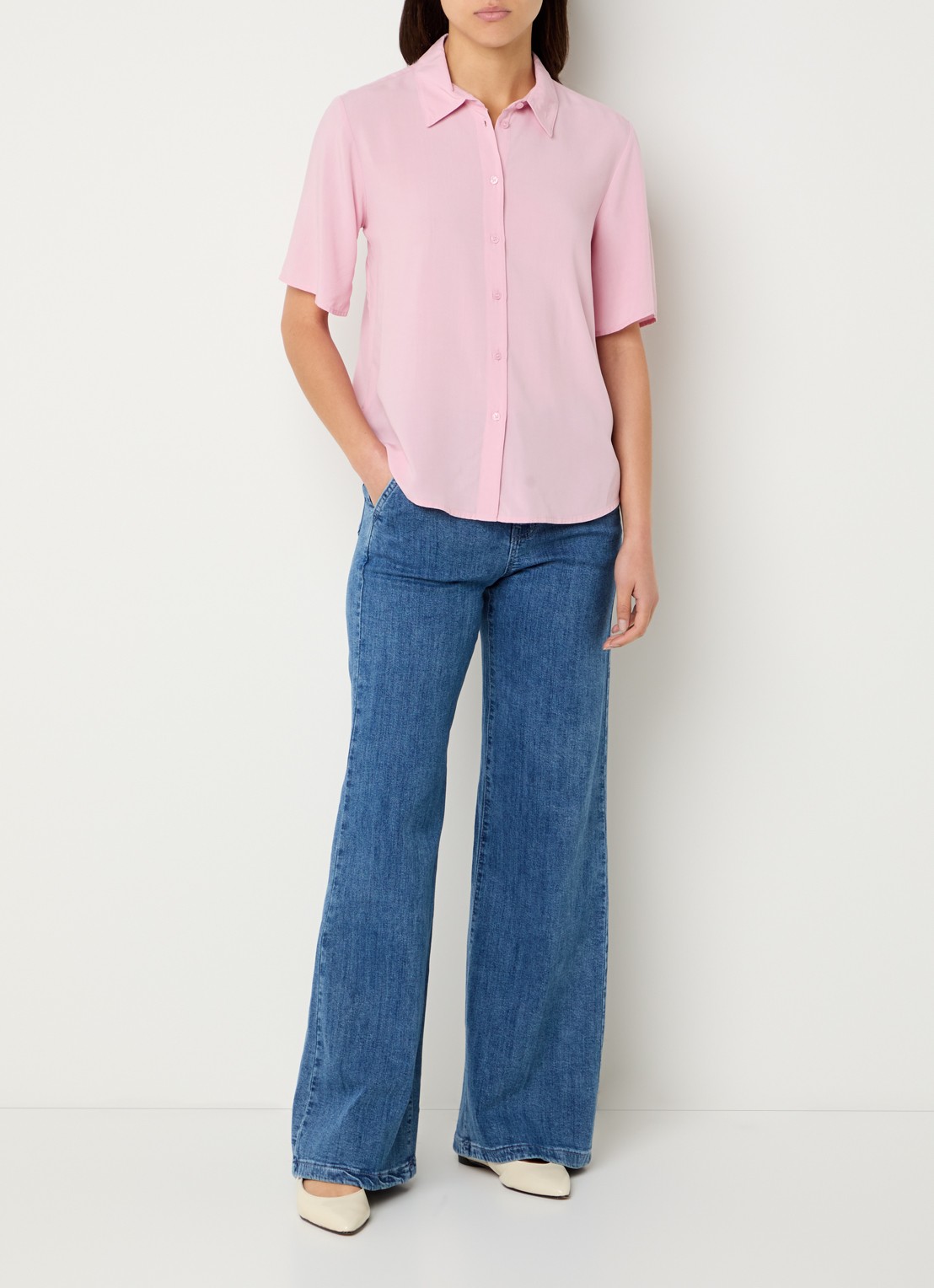 Benetton High waist wide fit pantalon met steekzakken - voorkant 2 lichtblauw