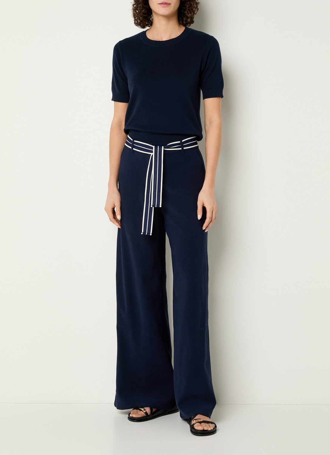 Benetton High waist wide fit pantalon met strickceintuur - voorkant 4 donkerblauw