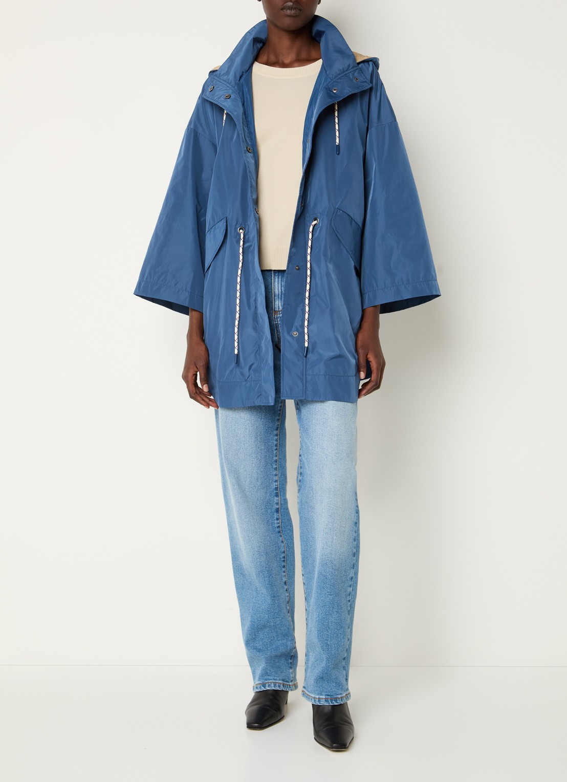Benetton Jack met capuchon en klepzakken - voorkant 3 blauw
