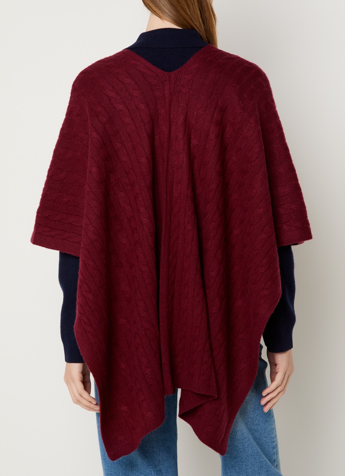 Benetton Kabelgebreide cape in kasjmierblend - achterkant 2 bordeauxrood