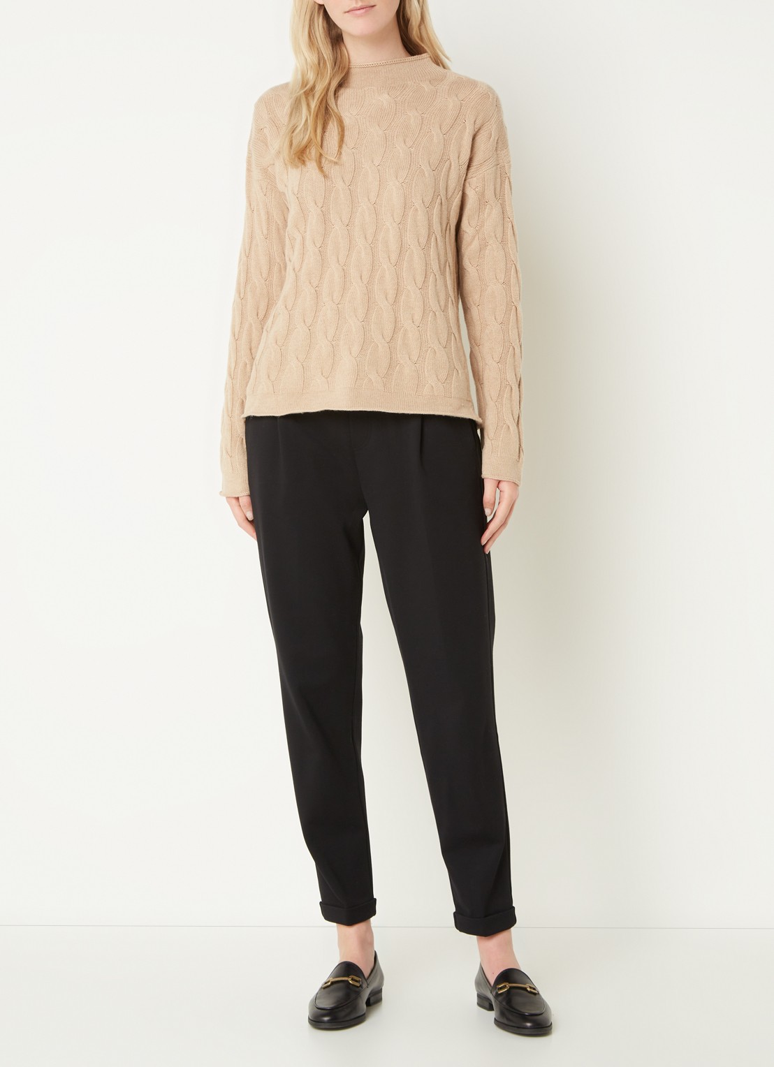 Benetton Kabelgebreide trui met col in kasjmierblend - voorkant 6 camel