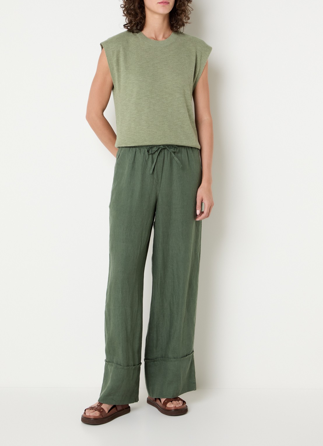 Benetton Low waist broek van linnen met steekzakken - voorkant 3 bronsgroen
