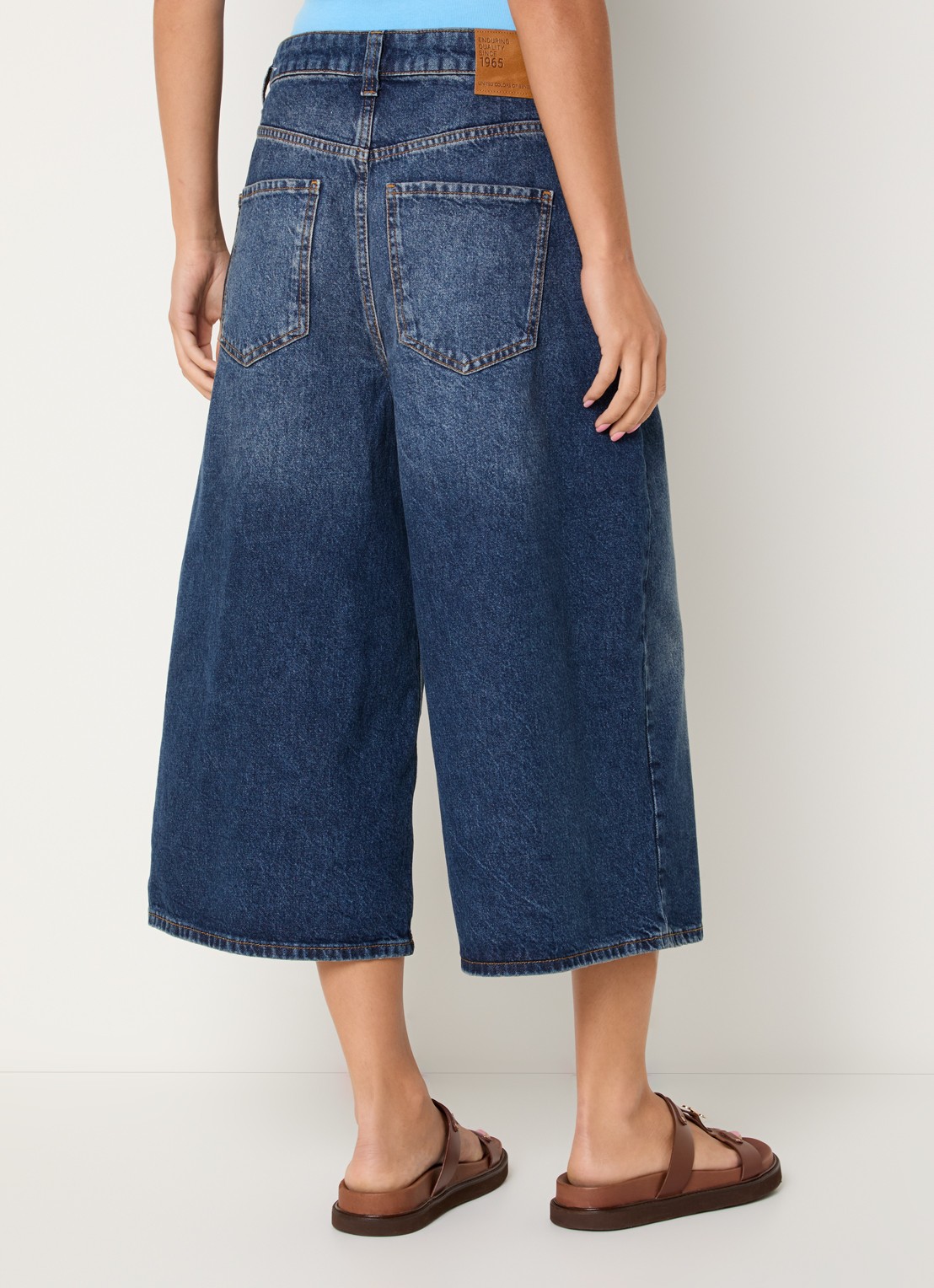 Benetton Low waist wide leg jeans met donkere wassing en opgestikte zakken - achterkant 2 jeans