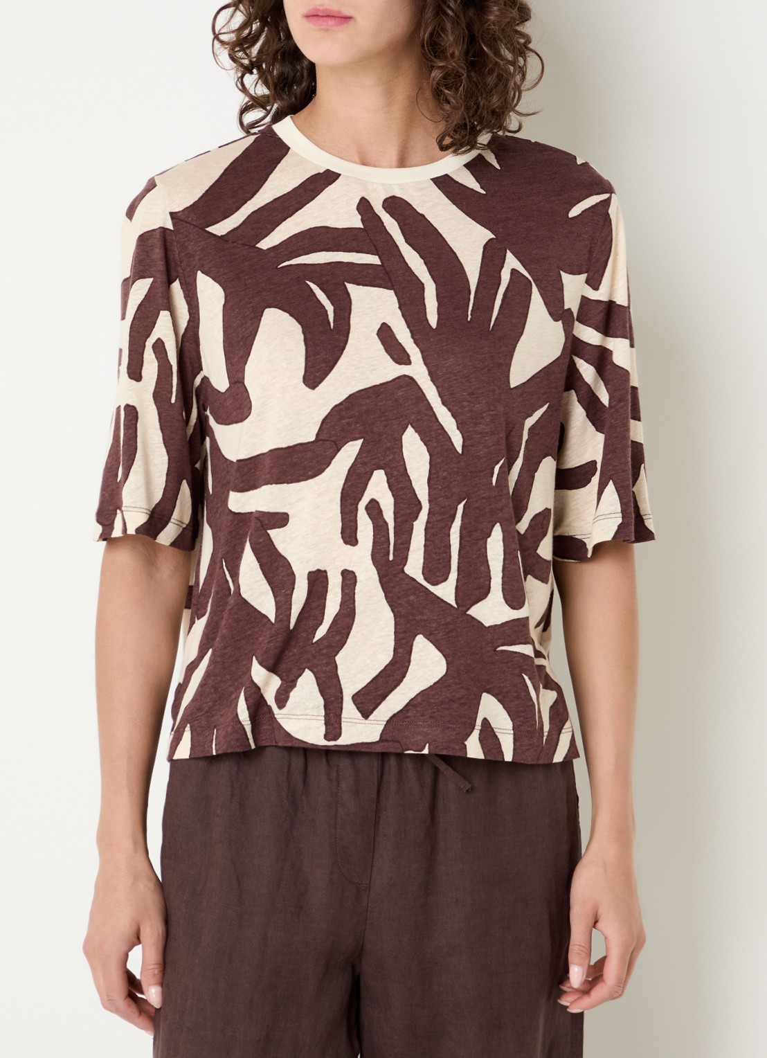 Benetton T-shirt in linnenblend met print - detail oranjebruin
