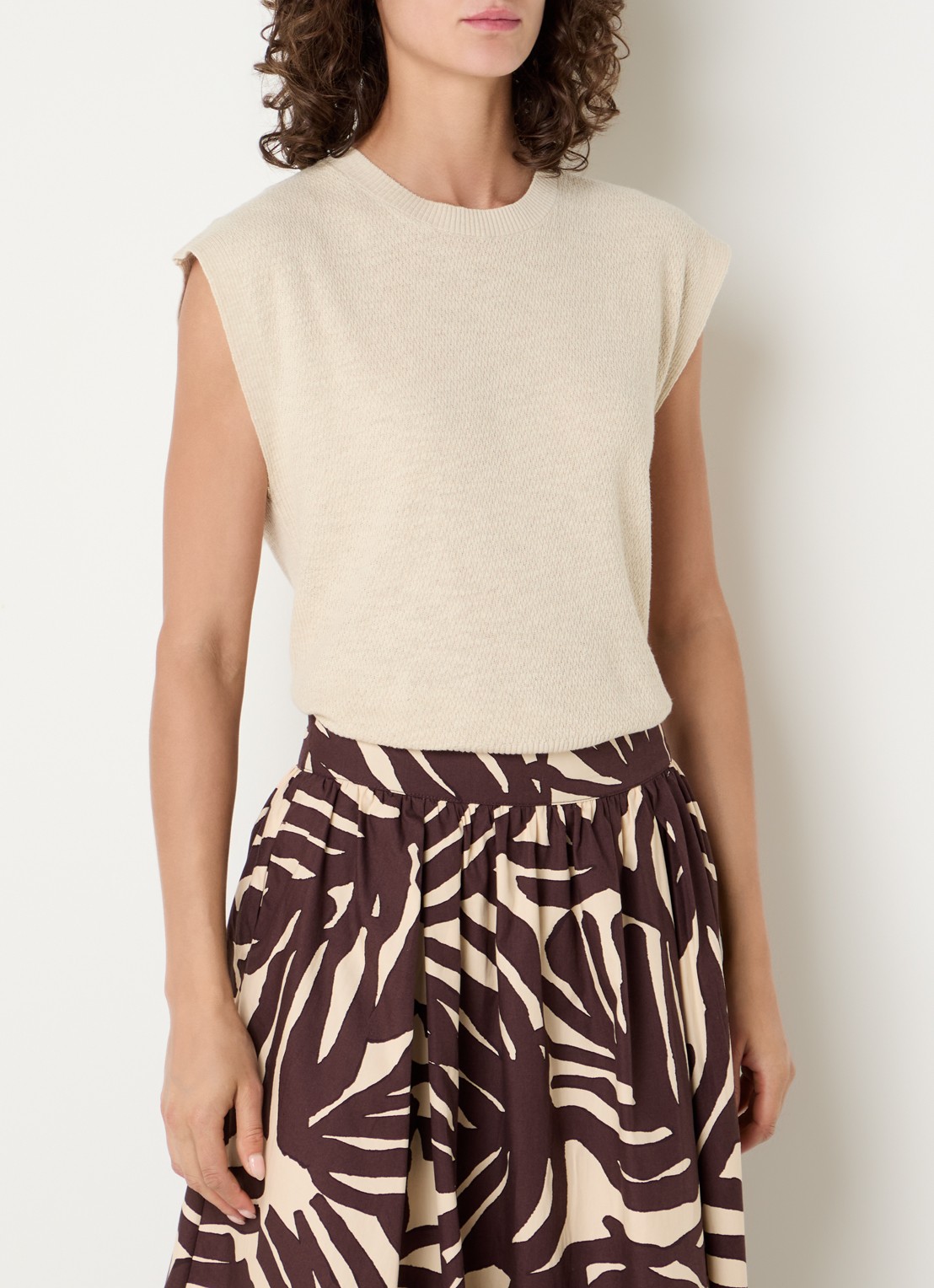 Benetton Top in linnenblend met ronde hals - detail zand