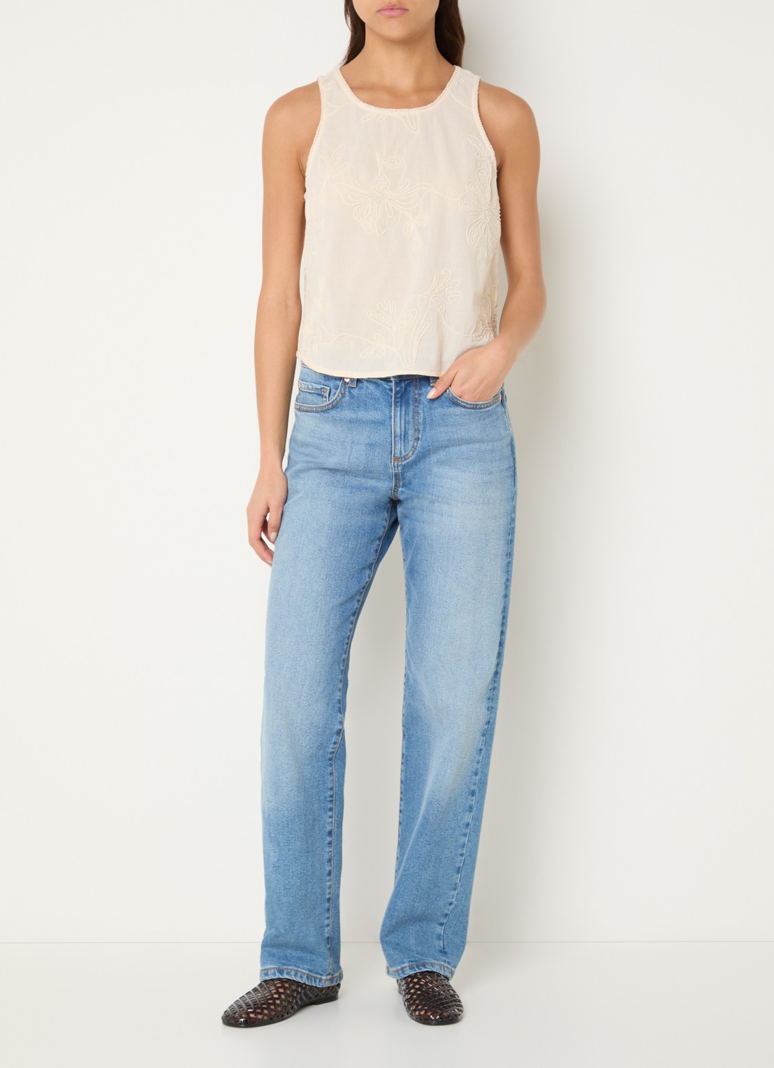 Benetton Top met bloemborduring  - voorkant 2 creme