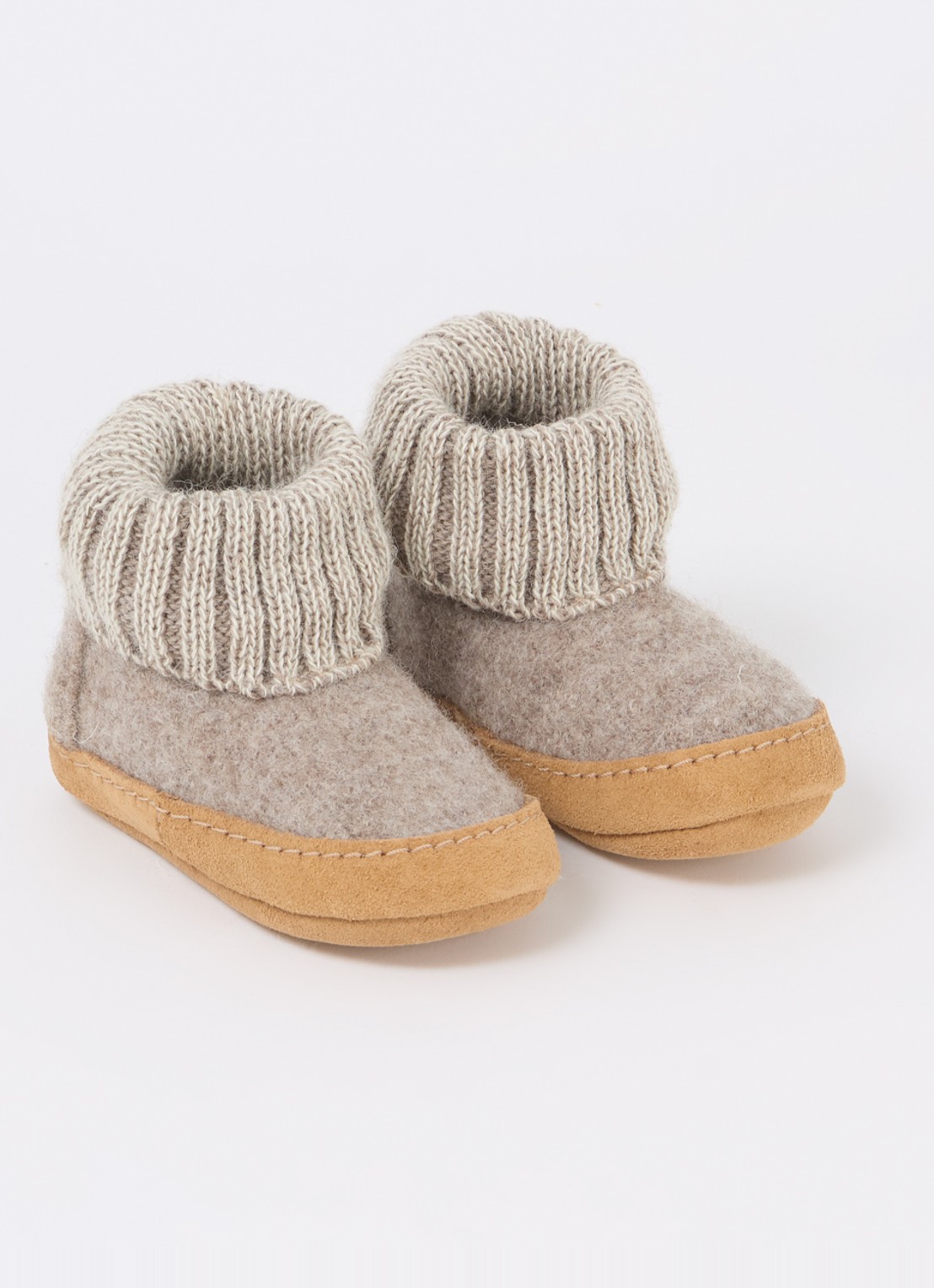 Bergstein Cozy Lux pantoffel van scheerwol - voorkant 4 donkerbeige