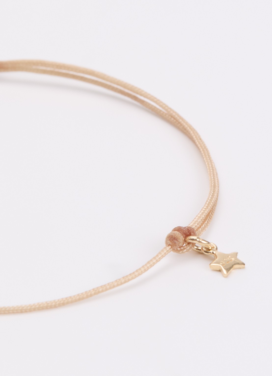 Bibi Camille Mini Smiley armband met bedel - detail 2 beige