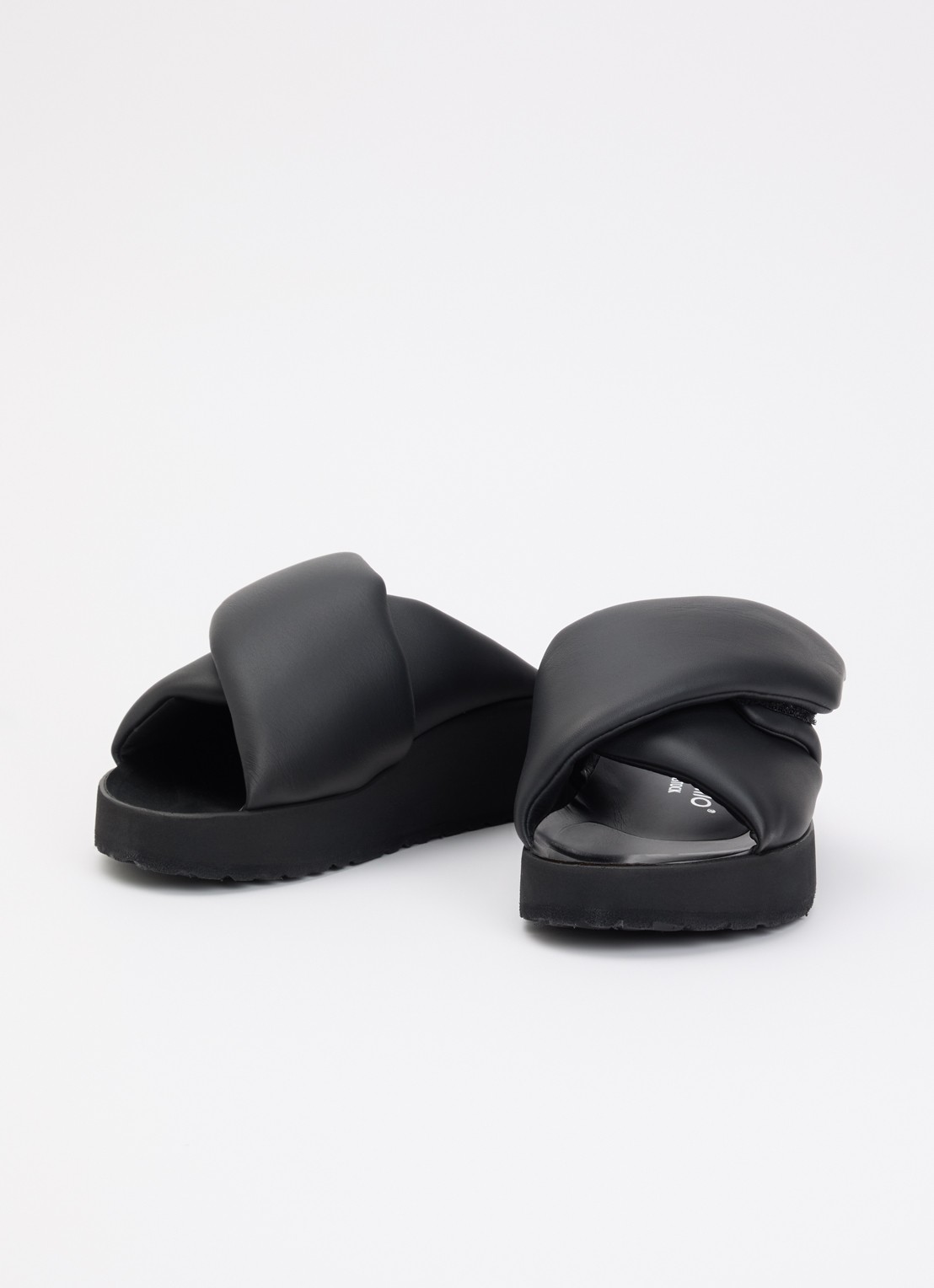 Birkenstock Theda Cross Strap slipper van leer - detail zwart