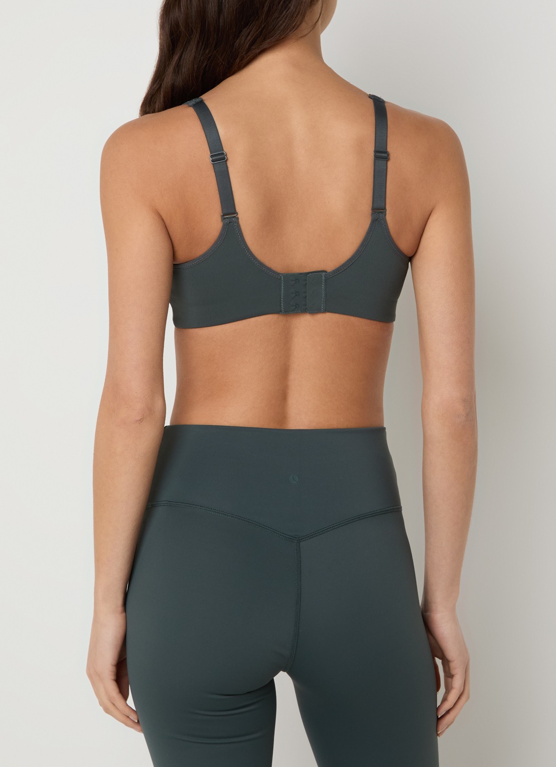Björn Borg Sport bh met medium support - achterkant 3 bronsgroen