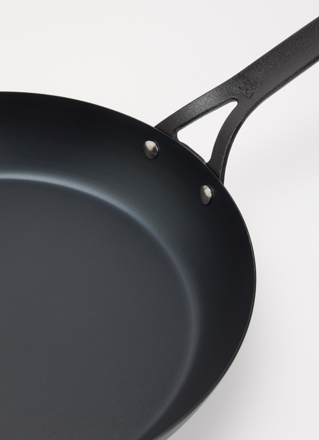 BK Black Steel koekenpan 30 cm  - voorkant 2 zwart