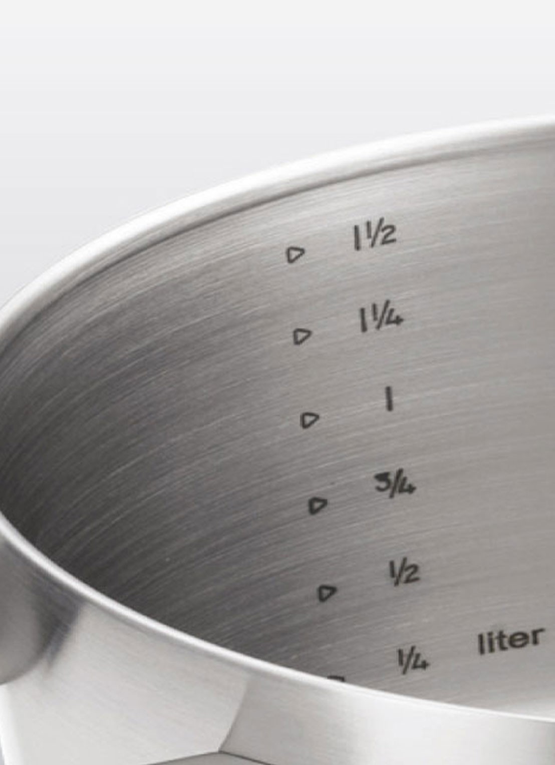 BK Conical+ pannenset 5-delig - detail zilver