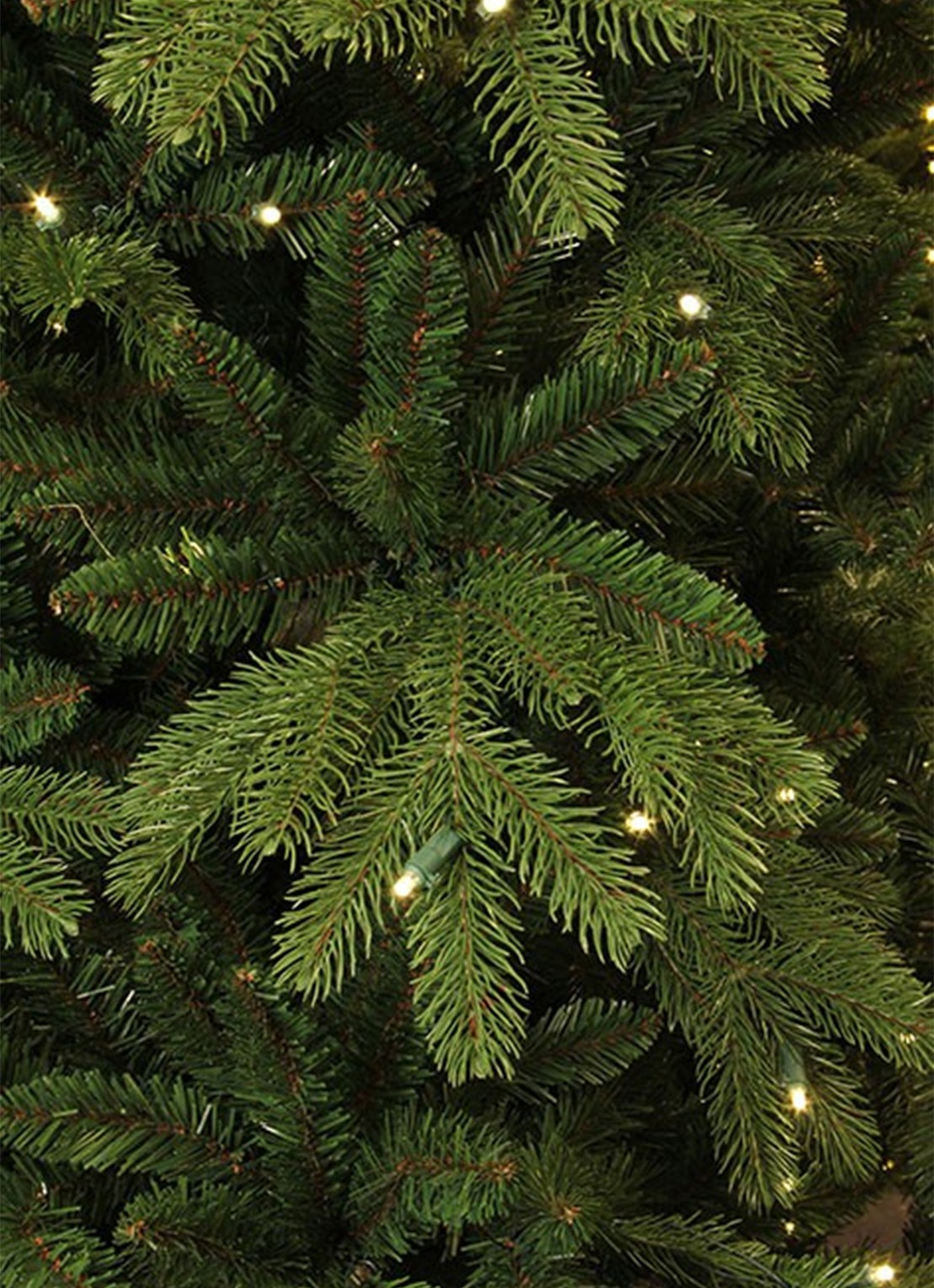 Black box Brampton kunstkerstboom met LED verlichting 215 cm - detail groen