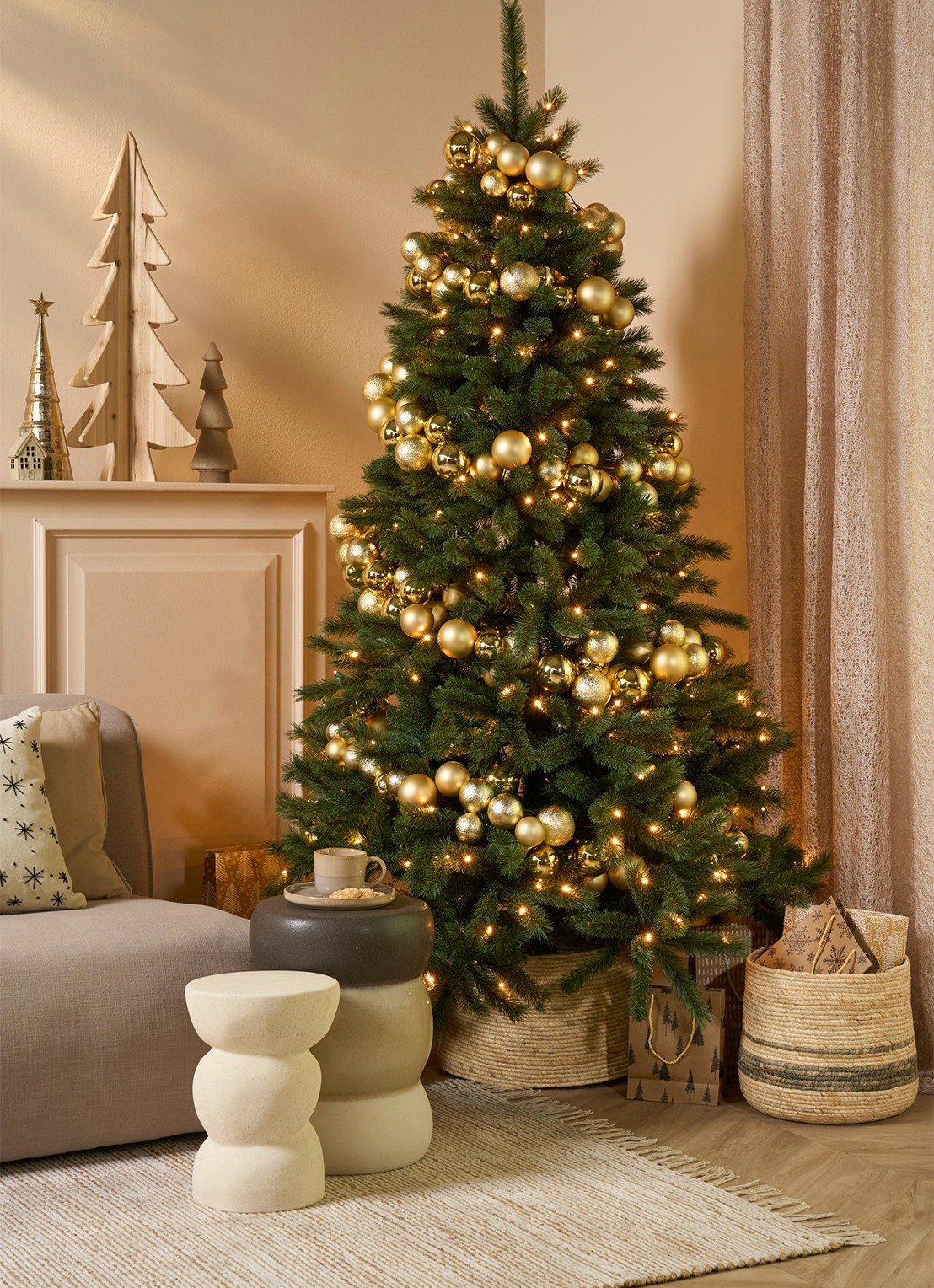 Black box Toronto kunstkerstboom met LED verlichting 155 cm - voorkant 4 groen