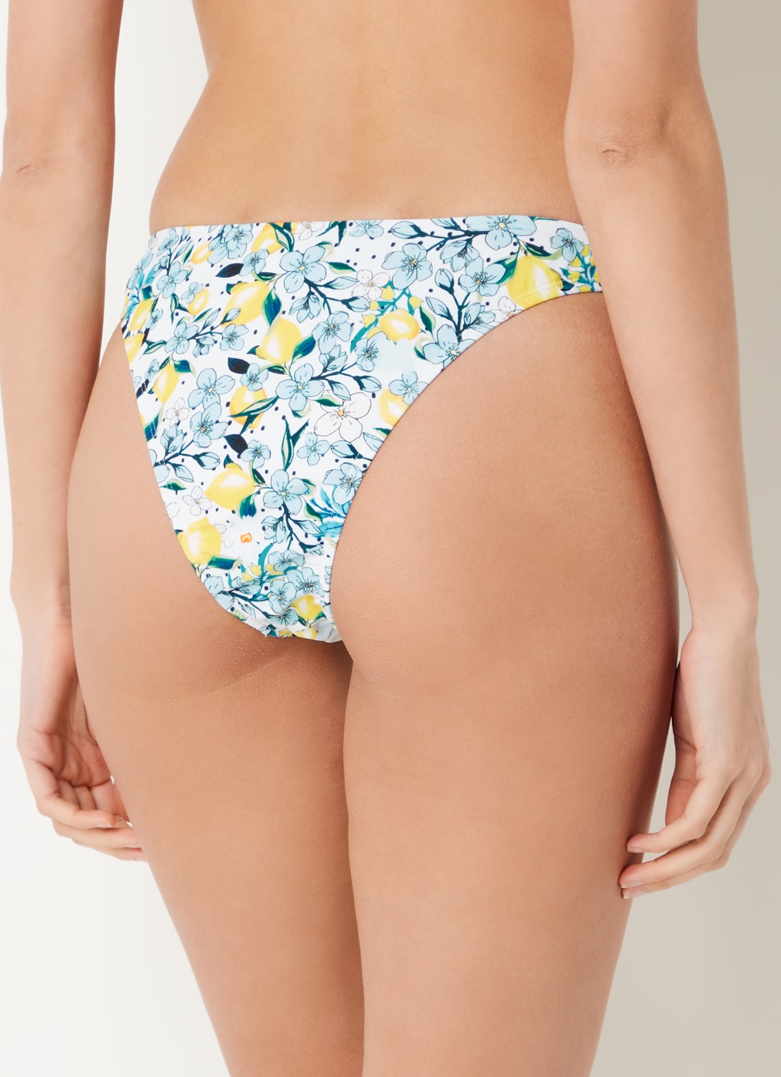 Blackbough Swim Misha bikinislip met bloemenprint - achterkant lichtblauw