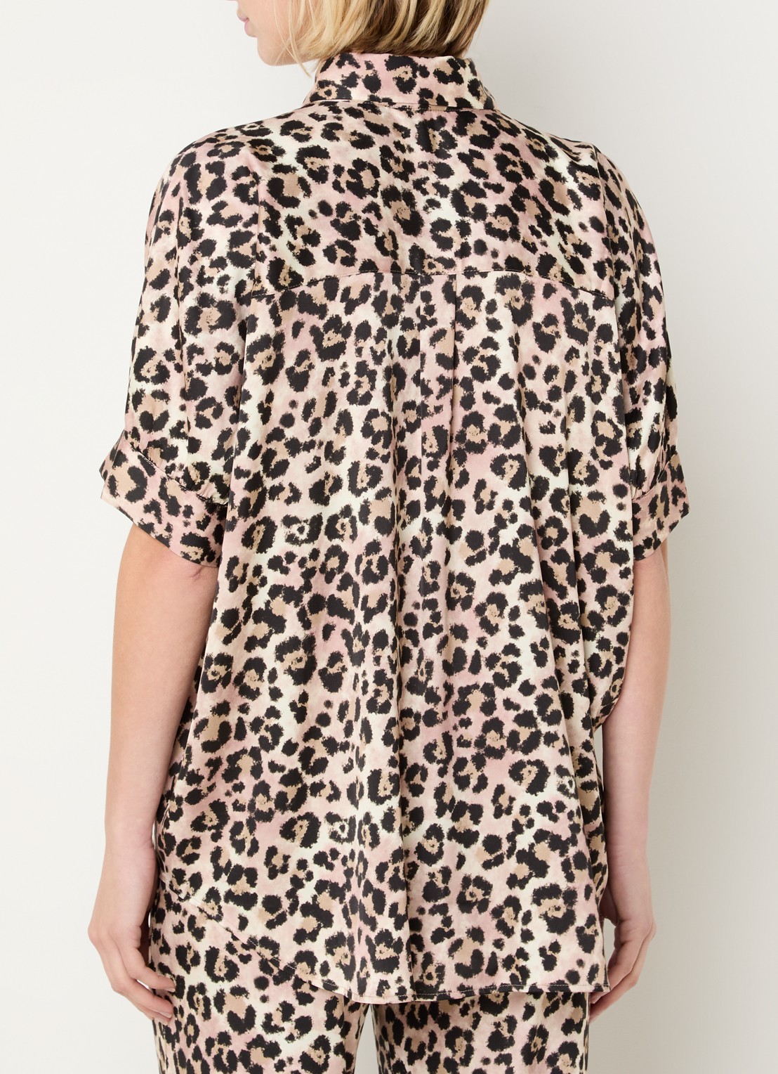 BLLMR Marina blouse met panterprint - achterkant 3 lichtbruin