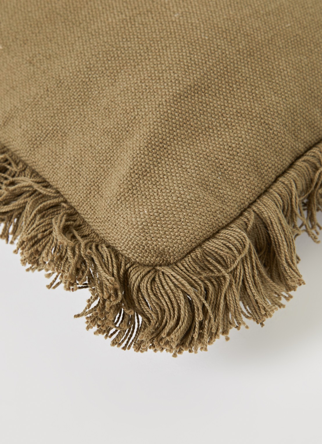 Bloomingville Dee sierkussen 90 x 35 cm - detail legergroen