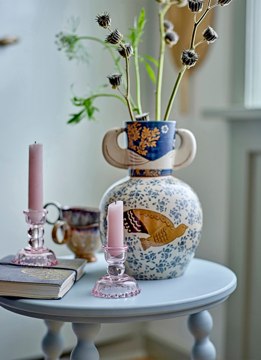 Bloomingville Hezha vaas 23,5 cm - voorkant 5 blauw