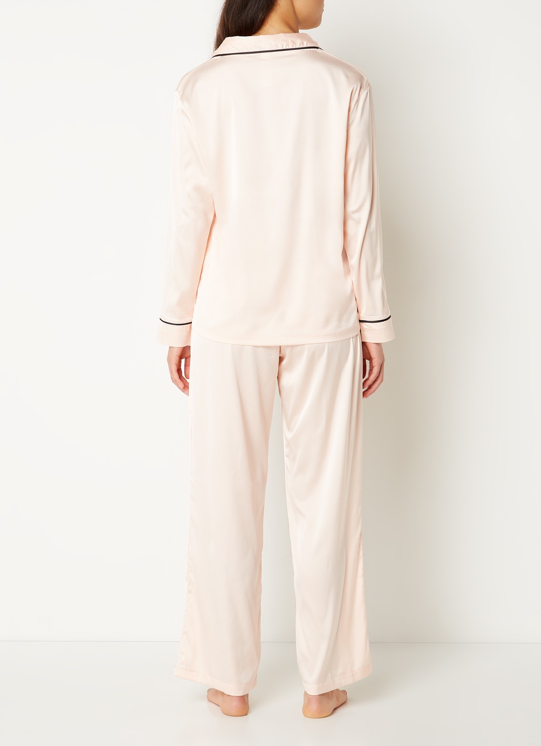 Bluebella Claudia pyjamaset van satijn  - achterkant 2 roze