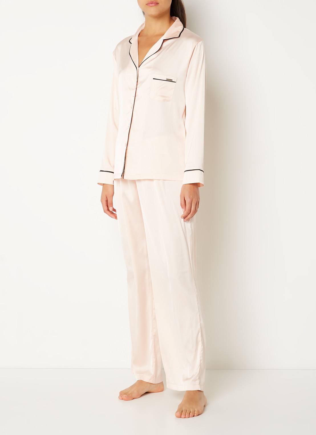 Bluebella Claudia pyjamaset van satijn  - detail roze