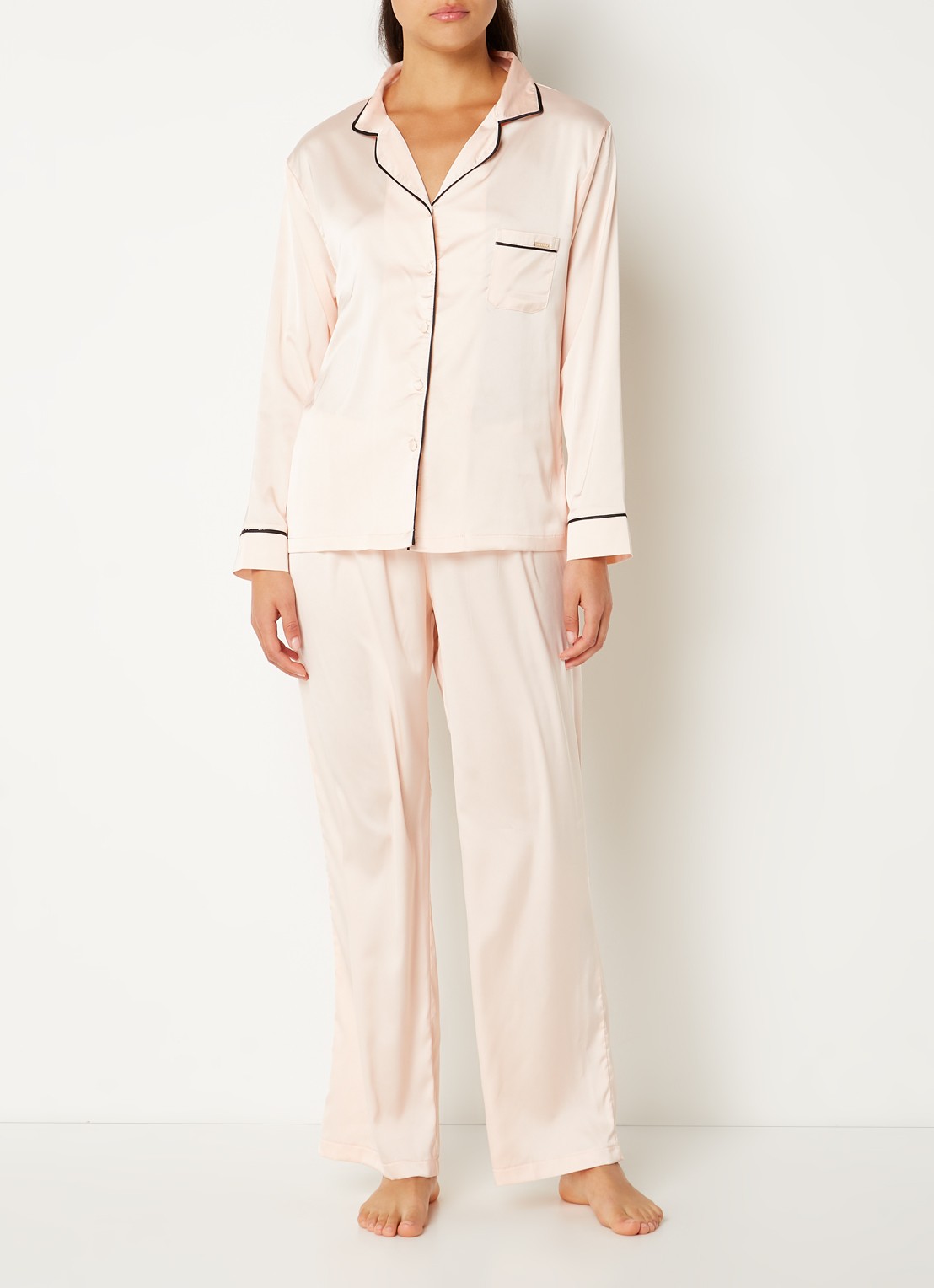 Bluebella Claudia pyjamaset van satijn  - voorkant 4 roze