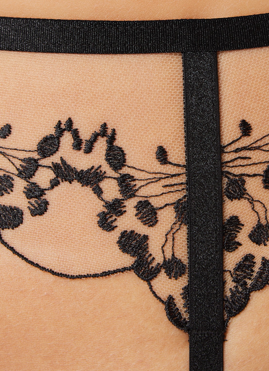 Bluebella Marisa jarretels met borduring - detail 3 zwart
