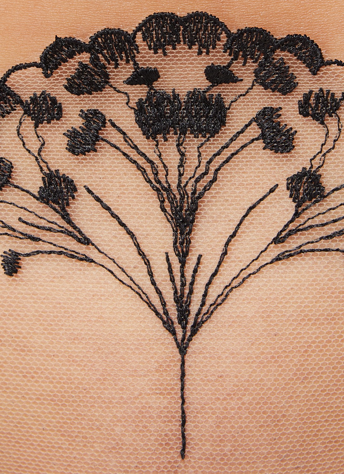 Bluebella Marisa string met borduring - detail 5 zwart