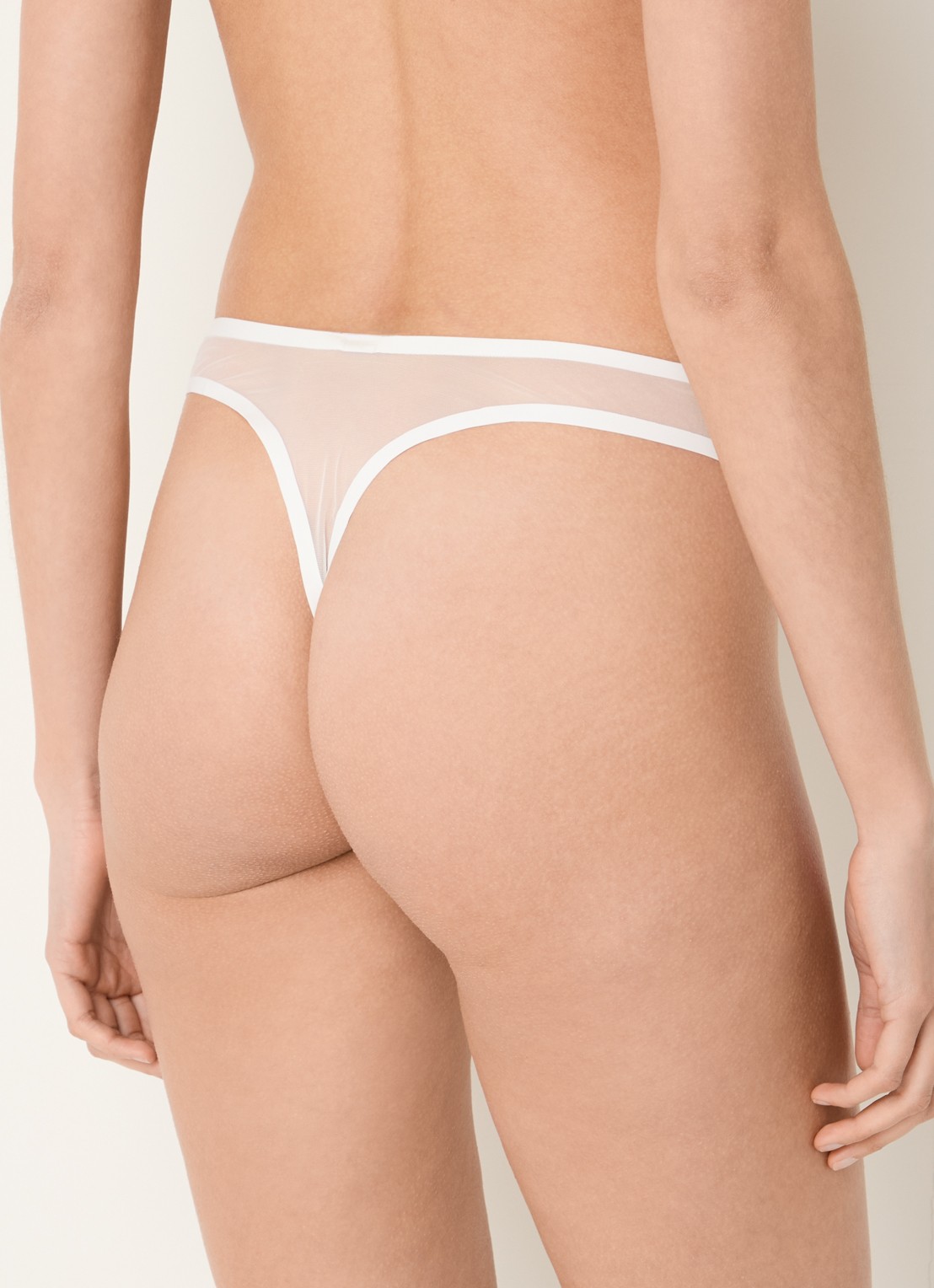 Bluebella Naomi string van mesh - achterkant wit