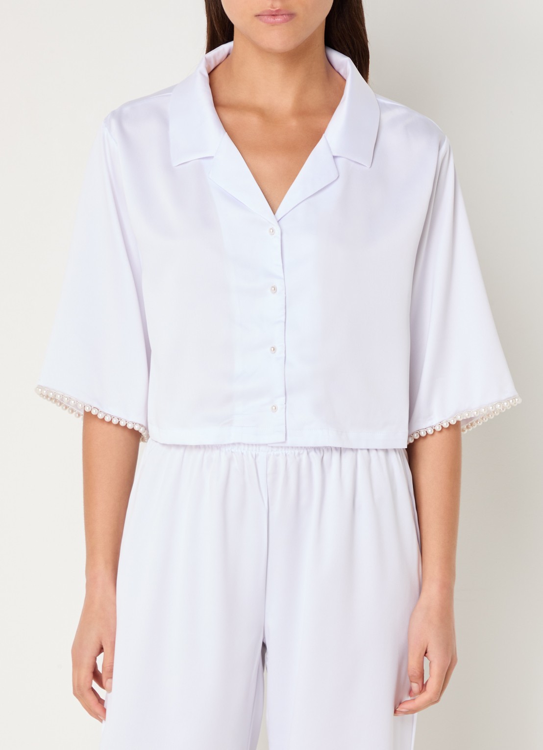 Bluebella Pyjamatop van satijn met imitatieparels - detail 4 wit