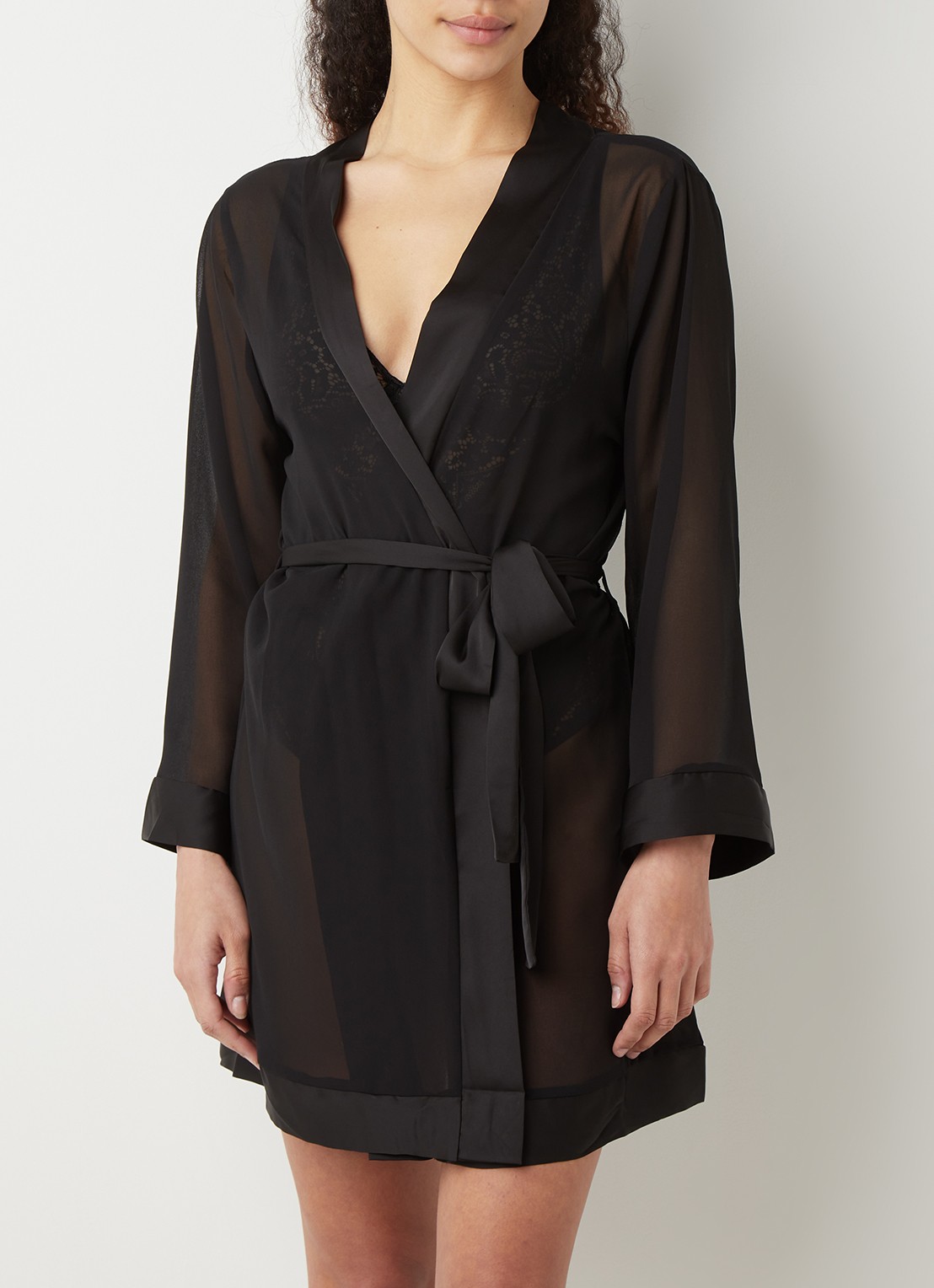 Bluebella Semi-transparante kimono - detail zwart
