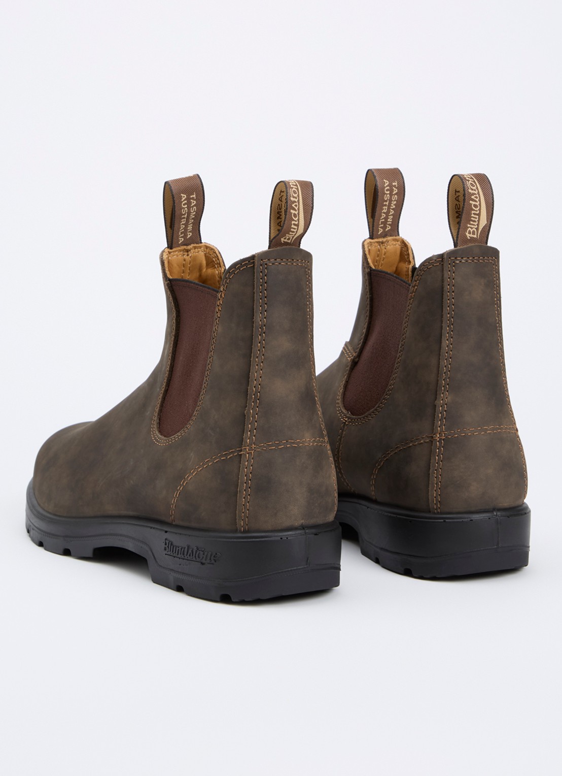 Blundstone 585 chelsea boot van nubuck - achterkant 2 bruin