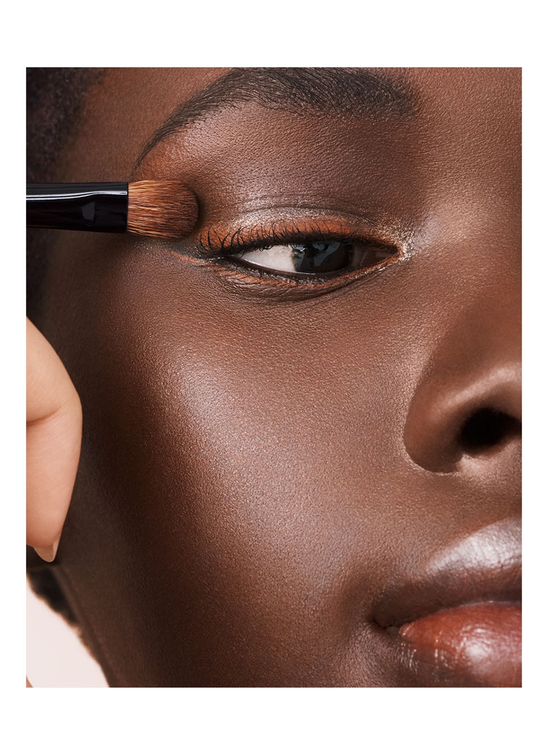 Bobbi Brown Eye Shadow Brush - detail 4 undefined