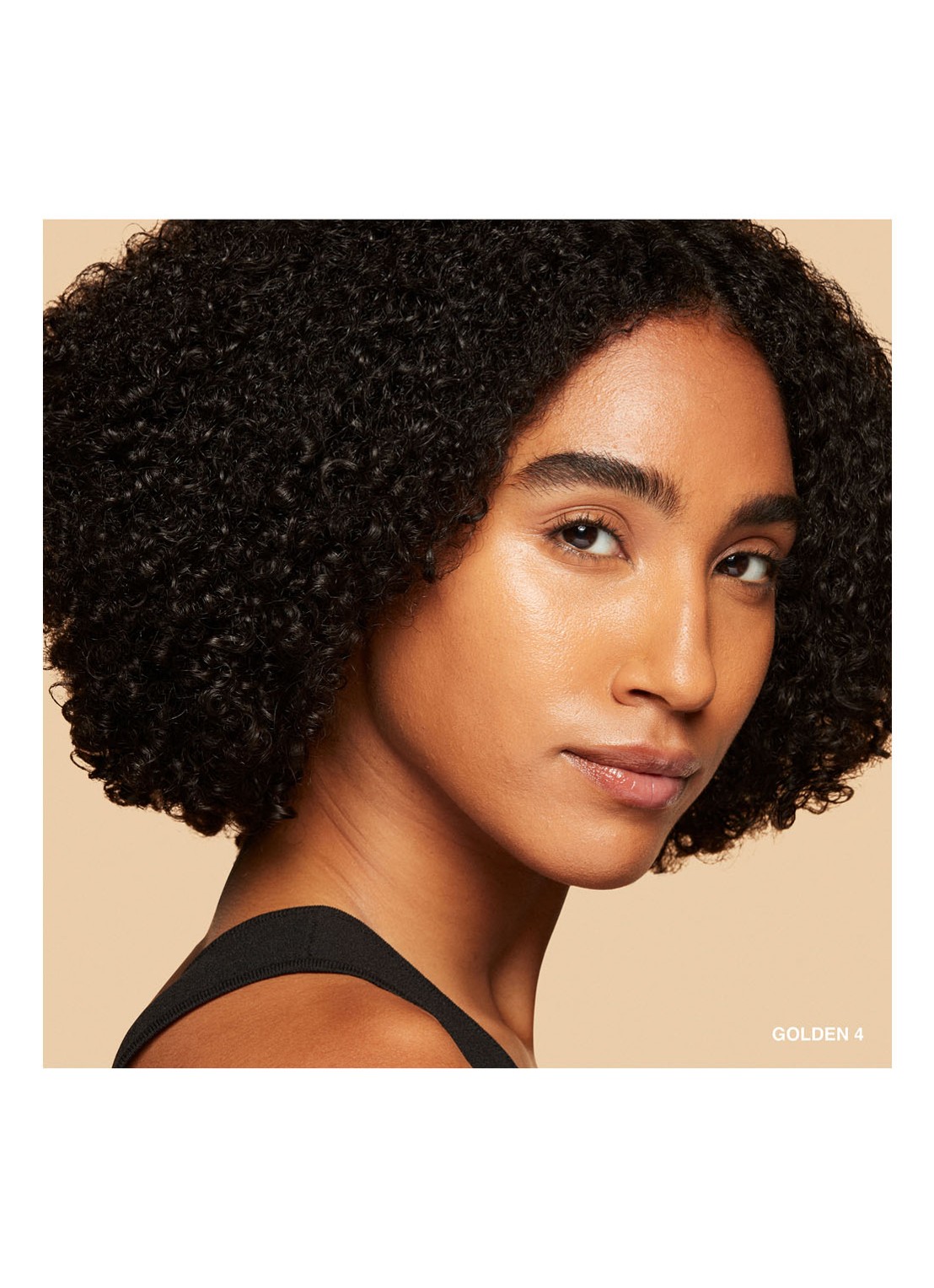 Bobbi Brown Vitamin Skin Tint SPF 15 - getinte dagcréme - detail 6 golden 4
