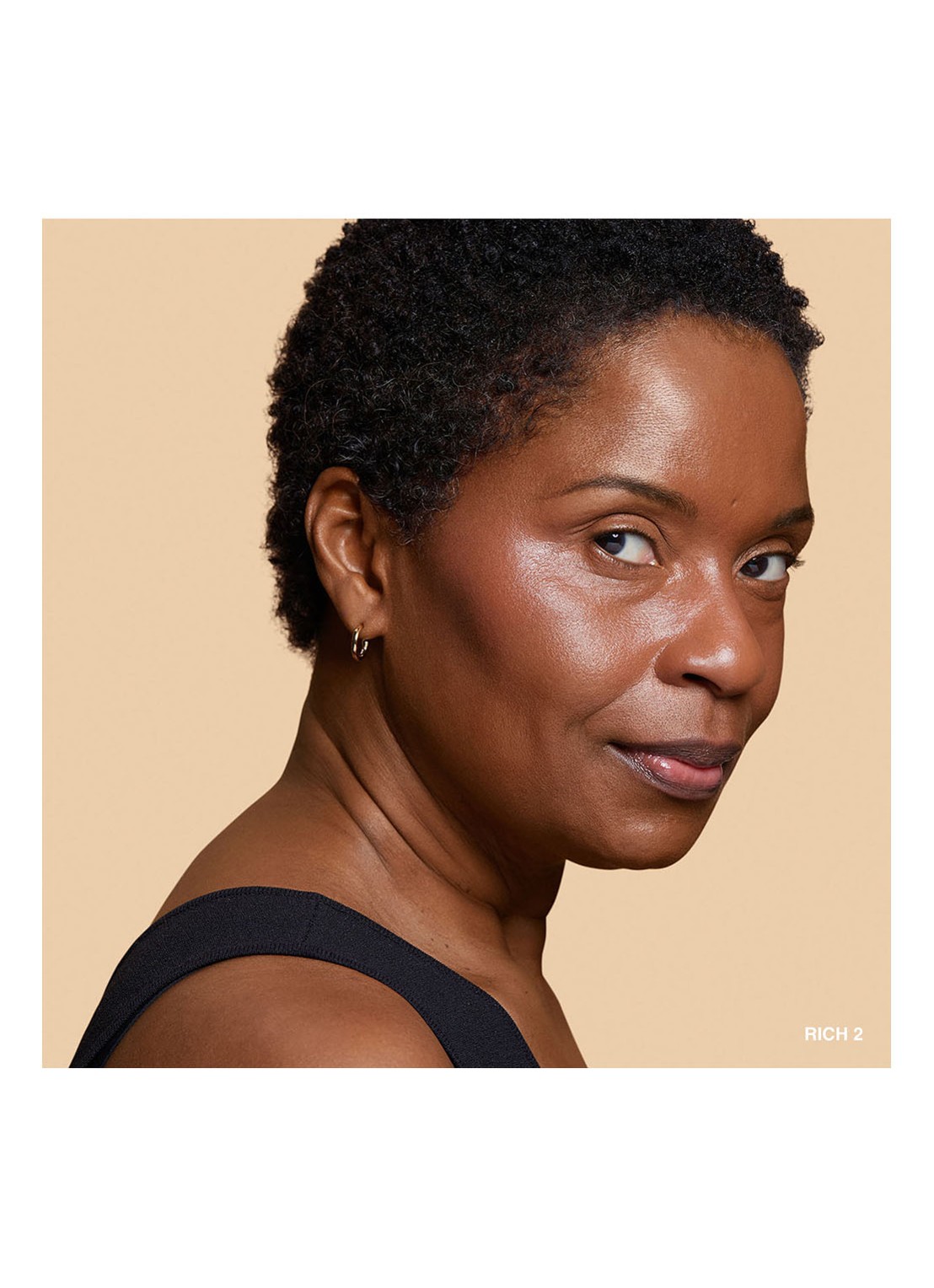 Bobbi Brown Vitamin Skin Tint SPF 15 - getinte dagcréme - detail 6 rich 2