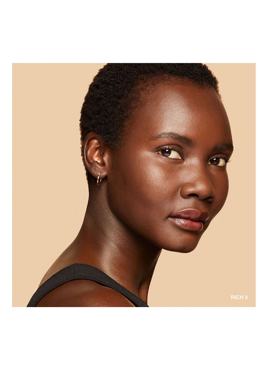 Bobbi Brown Vitamin Skin Tint SPF 15 - getinte dagcréme - detail 6 rich 3