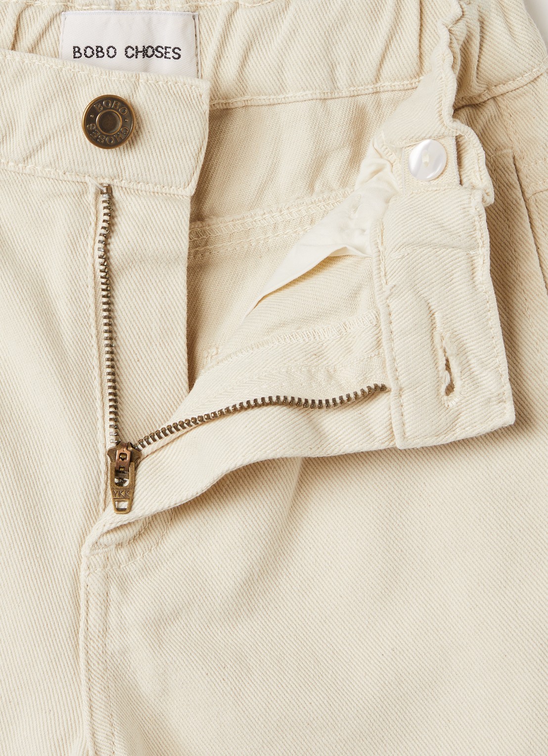 BOBO CHOSES Everyday Ghosts loose fit chino met print - detail beige