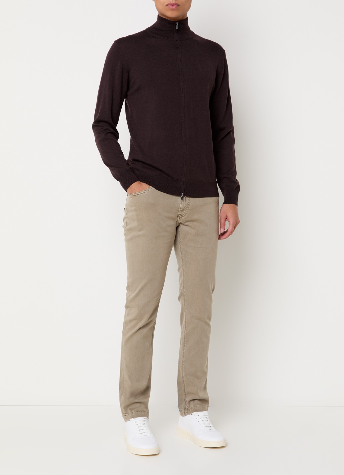 Boggi Milano Claude slim fit jeans met gekleurde wassing - voorkant 3 beige