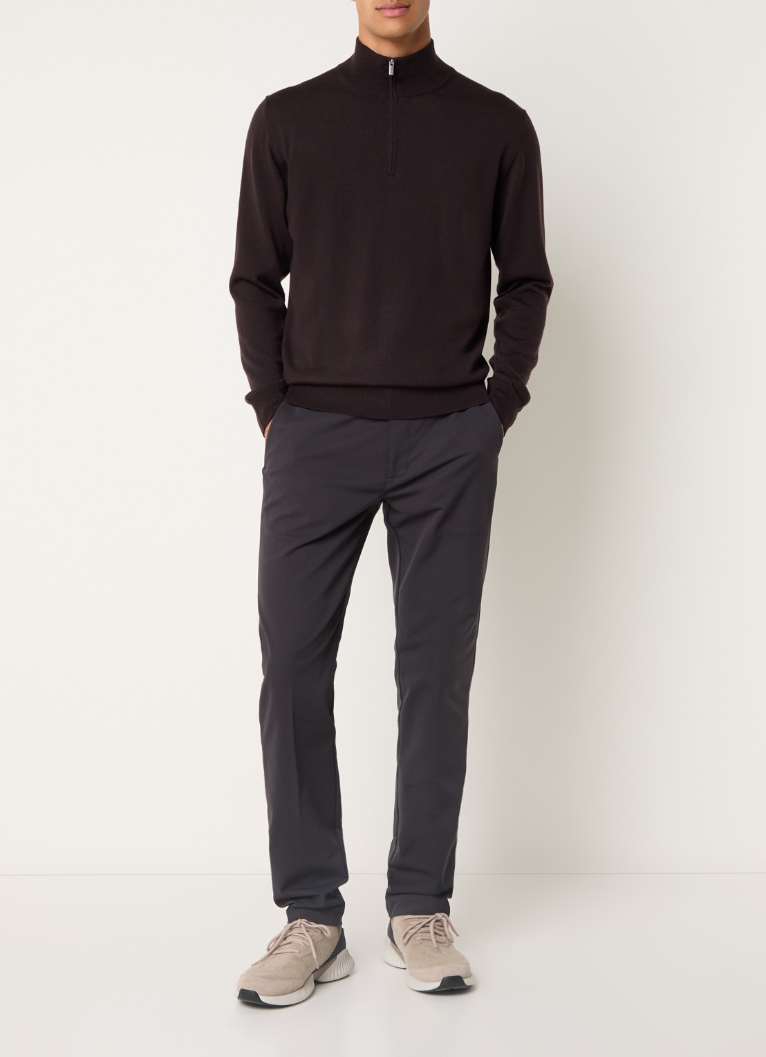 Boggi Milano Fijngebreide pullover van wol met halve rits - voorkant 4 donkerbruin