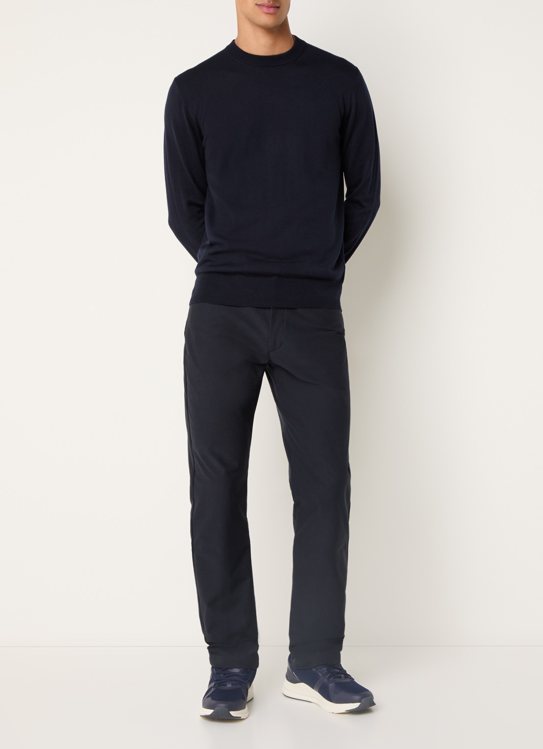 Boggi Milano Fijngebreide pullover van wol met ronde hals - voorkant 3 donkerblauw