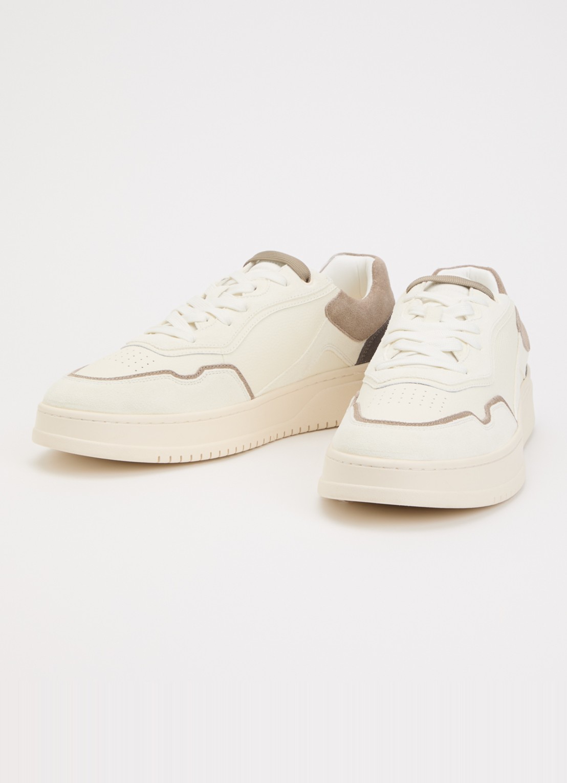 Boggi Milano Journey sneaker van leer met suède details - detail 3 creme