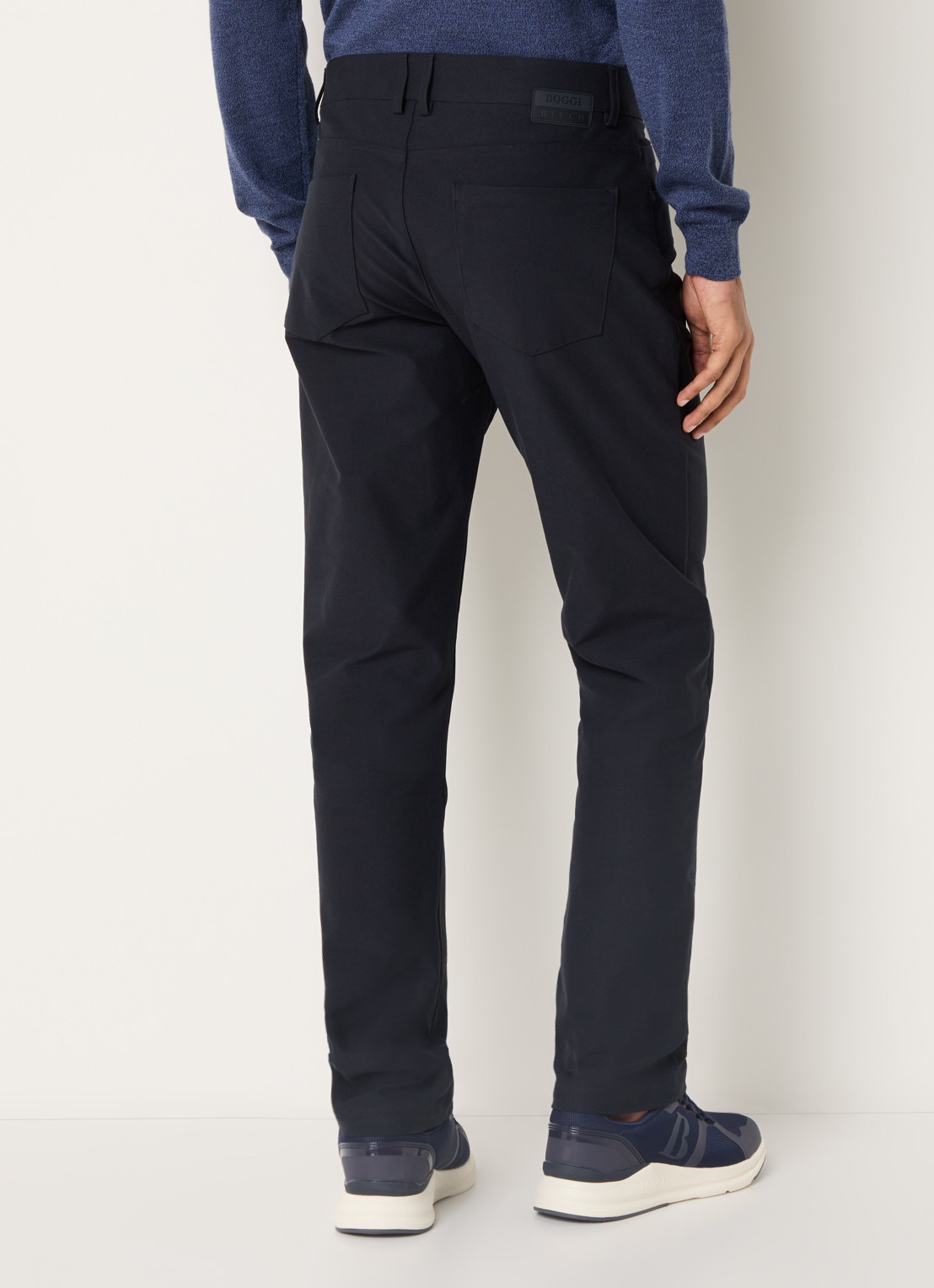 Boggi Milano Slim fit chino met steekzakken - achterkant donkerblauw