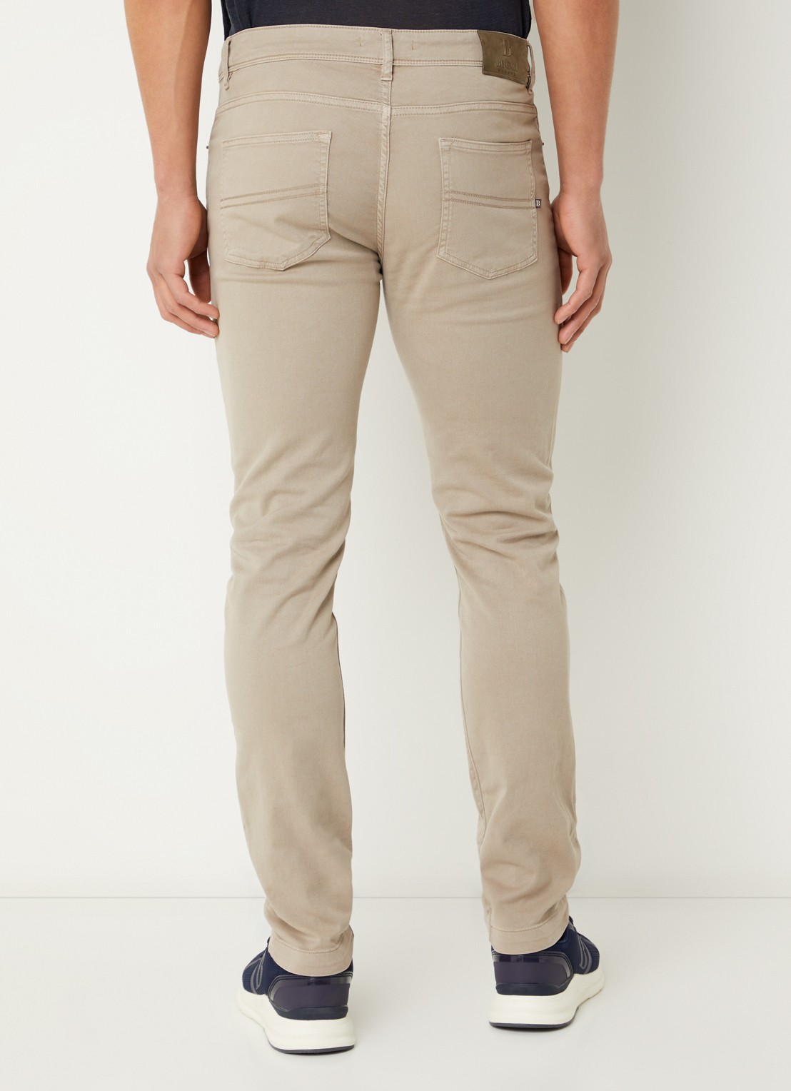 Boggi Milano Slim fit jeans met gekleurde wassing en steekzakken - achterkant khaki