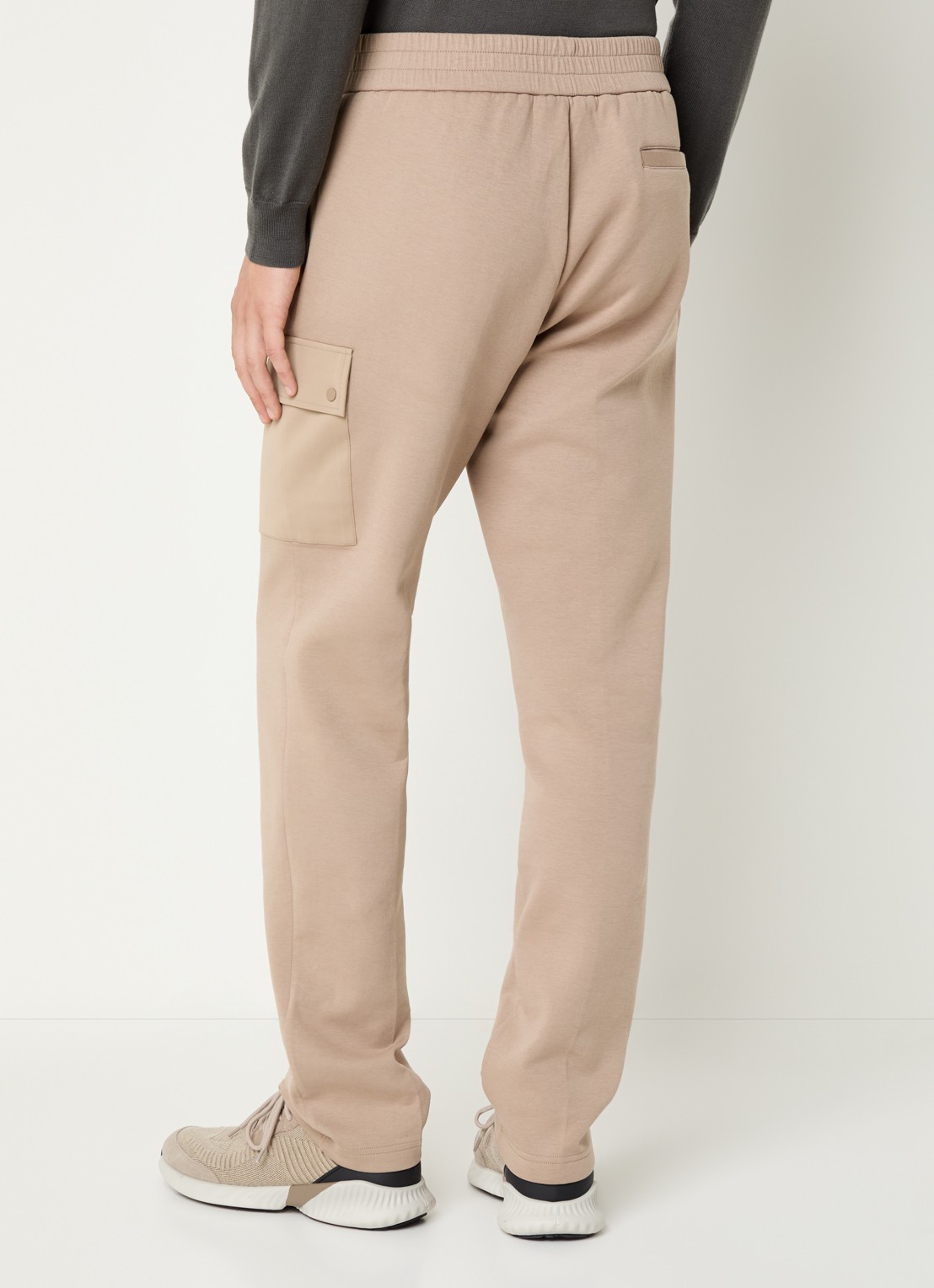 Boggi Milano Slim fit joggingbroek met klepzakken - achterkant camel
