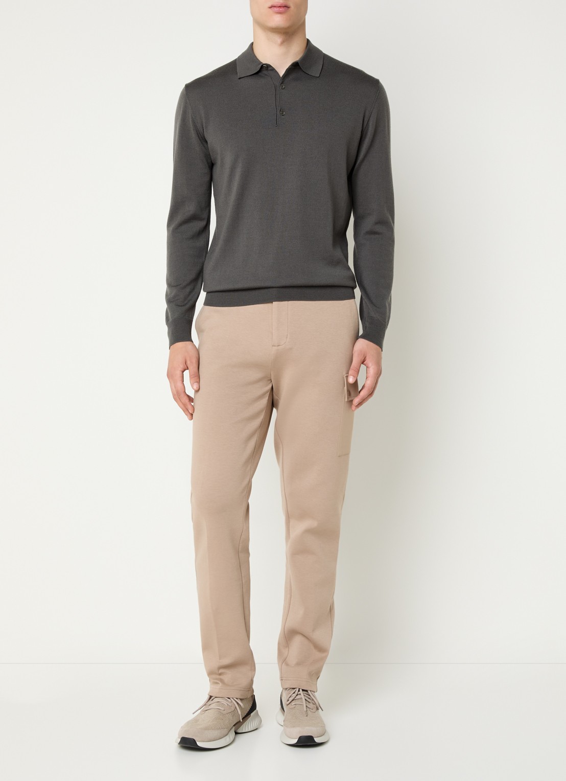 Boggi Milano Slim fit joggingbroek met klepzakken - voorkant 5 camel