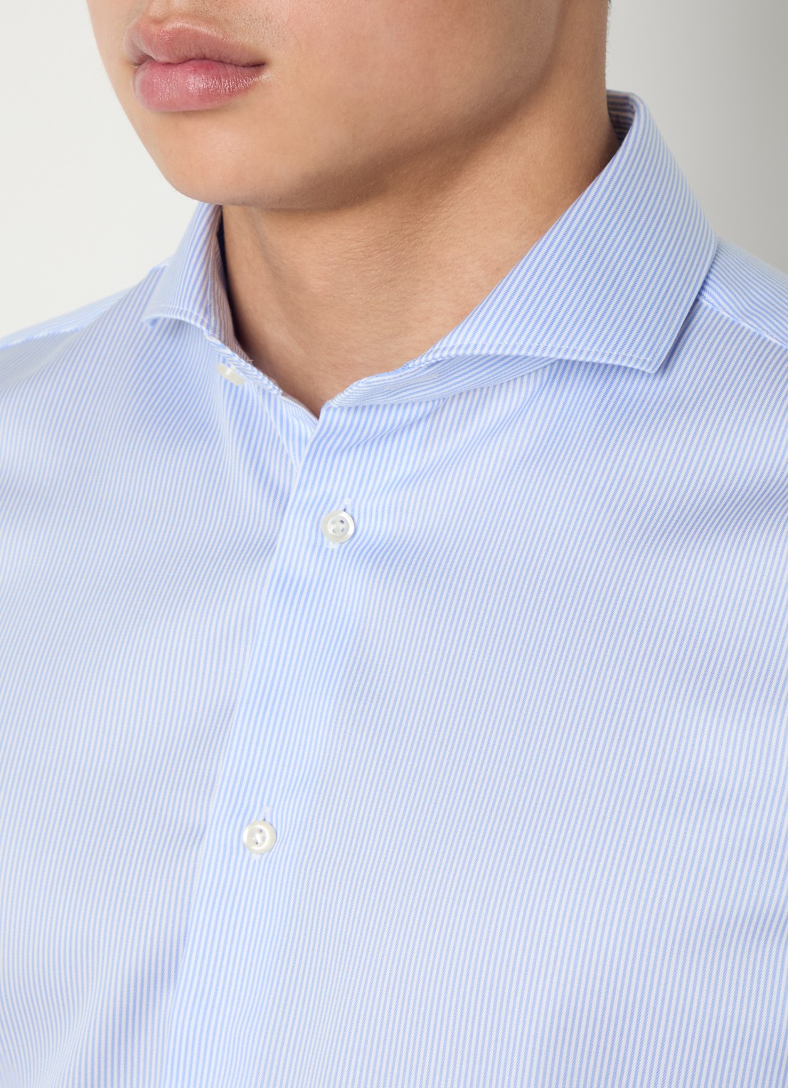 Boggi Milano Slim fit strijkvrij overhemd met streepprint - detail 4 lichtblauw