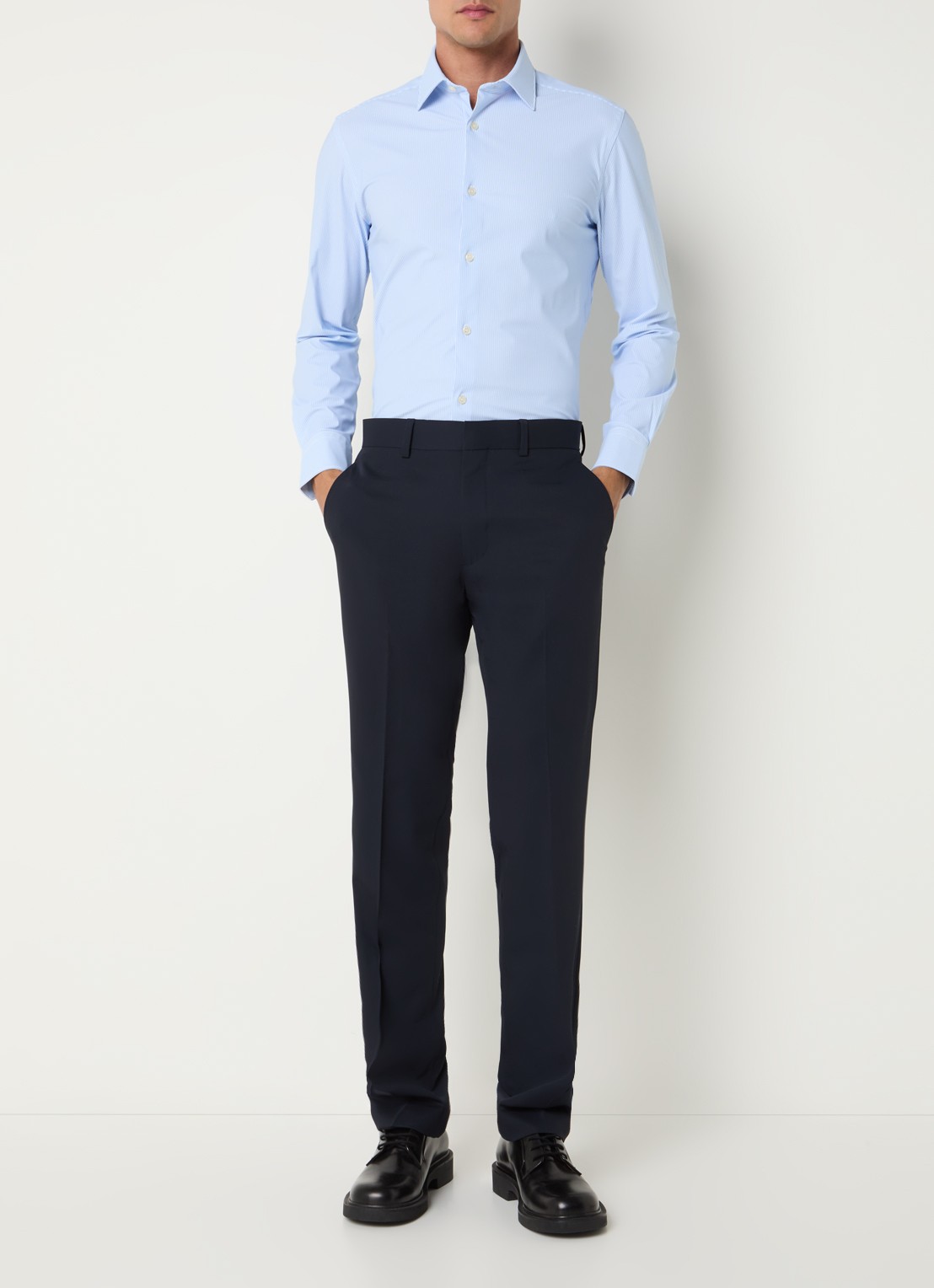 Boggi Milano Slim fit strijkvrij overhemd met wide spread kraag en streepdessin - voorkant 5 lichtblauw