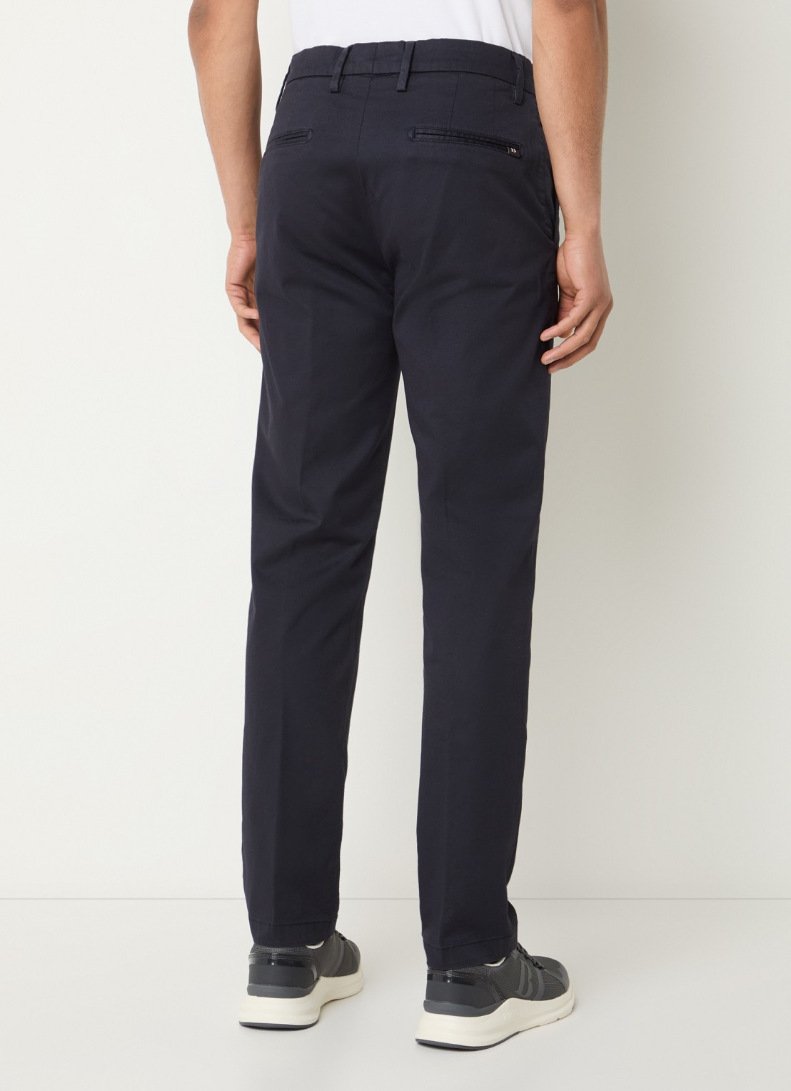 Boggi Milano Straight fit chino met steekzakken - achterkant donkerblauw